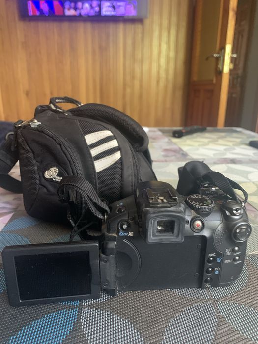 Фотоапарат Canon PowerShot S5IS