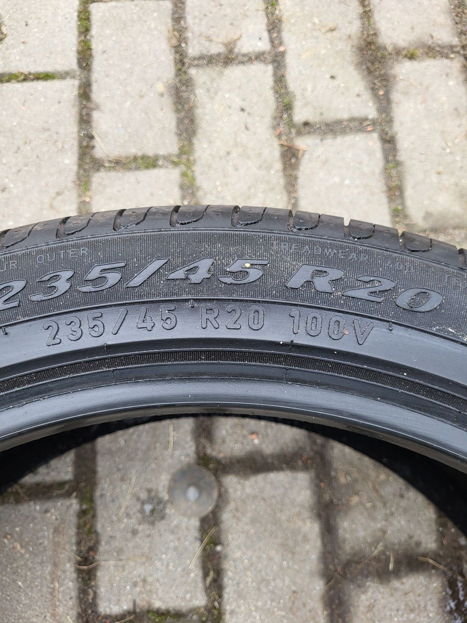 4szt 235/45/20 Pirelli 100% bieżnika dot0519r