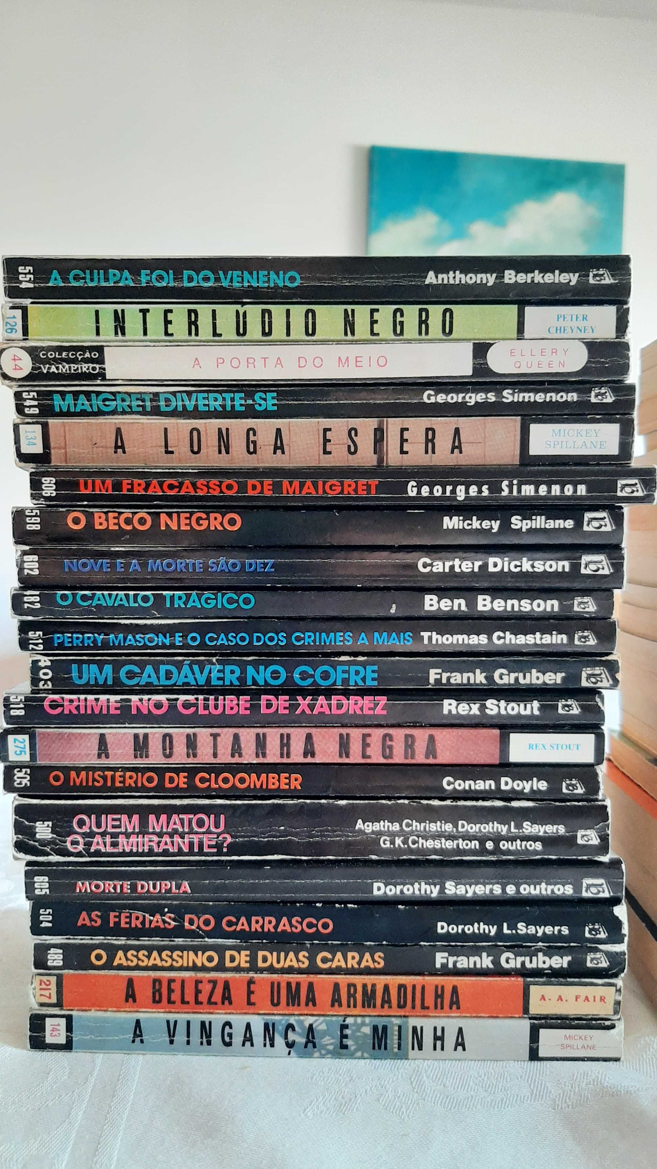 40 Livros de bolso - livros policiais 30 euros