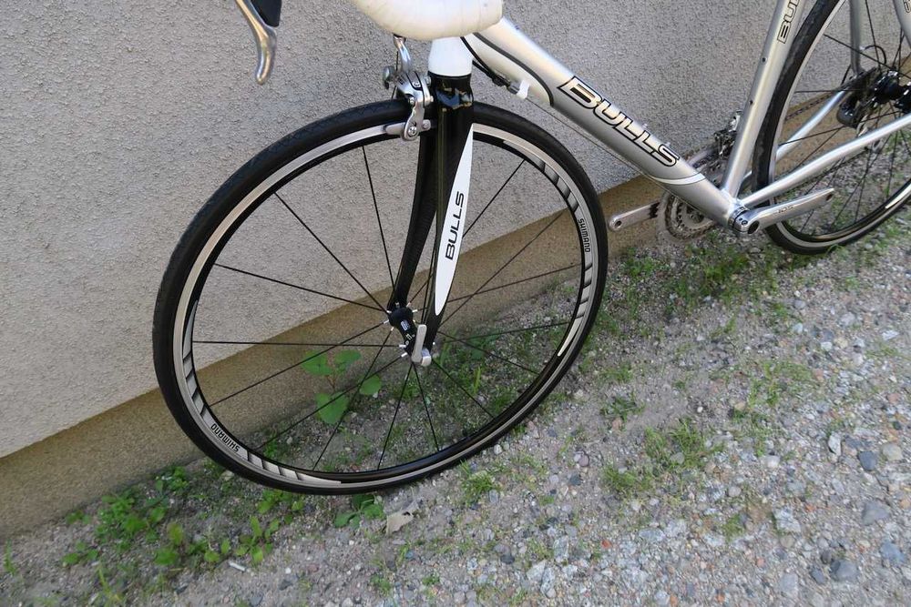 Rower szosowy Bulls  Shimano 105 SUPER STAN
