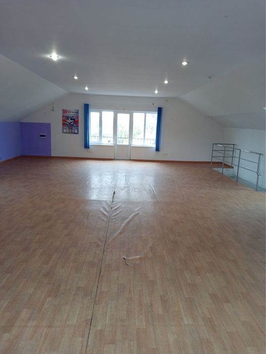 Аренда помещения 2 этаж вход с  фасада