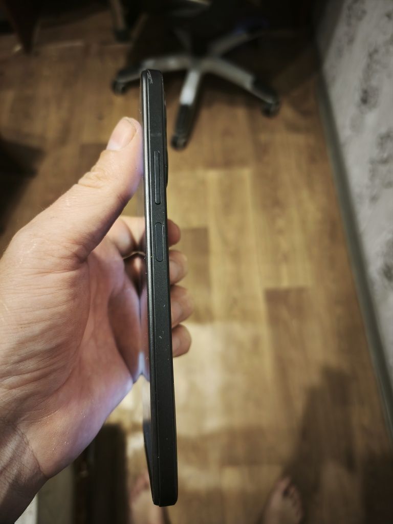 Продам Redmi note 12 8/256