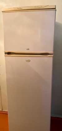 Продам отлично работающий двухкамерный холодильник NORD