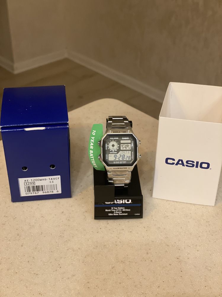 Чоловічий годинник CASIO AE1200WHD-1A.