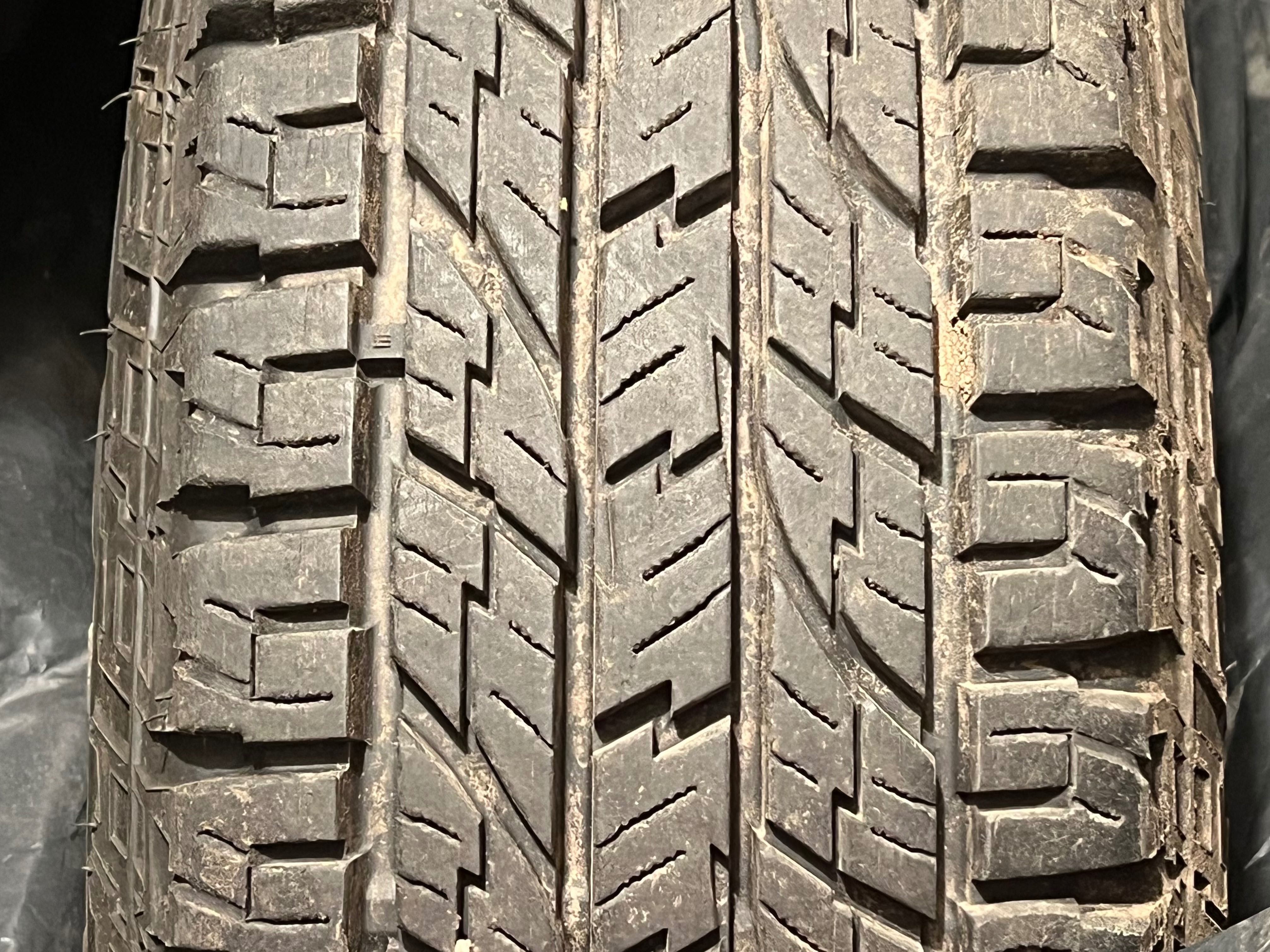 Suzuki felgi alu opony AT Yokohama Geolandar G015 LT 225/75/R16 5 szt