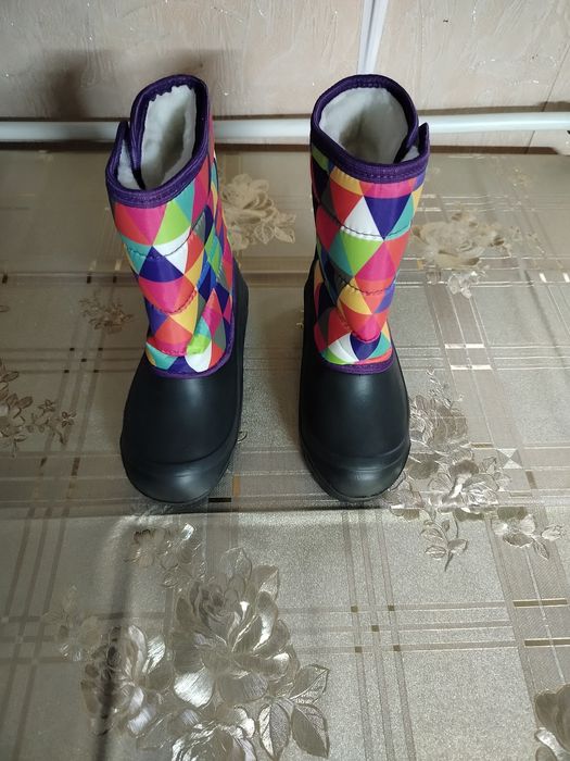 Сапожки тёплые.Цена указана с ОЛХ доставкой.