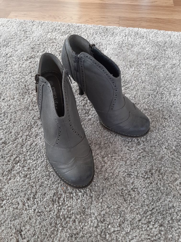 Buty botki,jak nowe