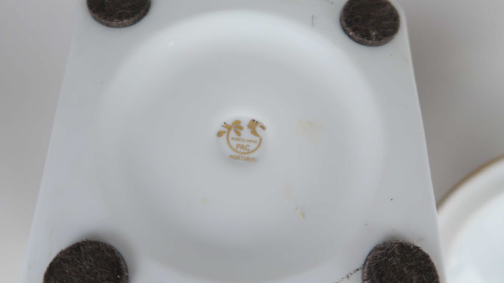 Centro de mesa em porcelana