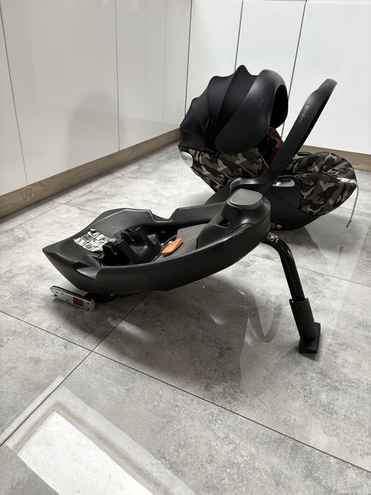Cybex cloud q fotelik samochodowy z baza, rozkładany