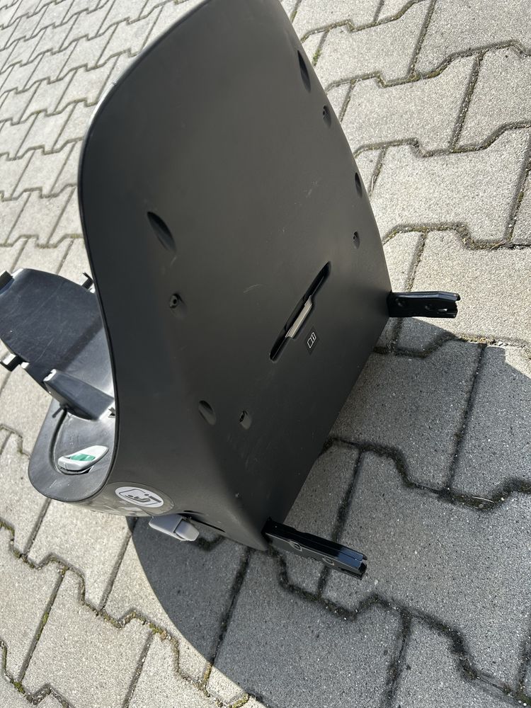 Fotelik Cybex z bazą obrotową