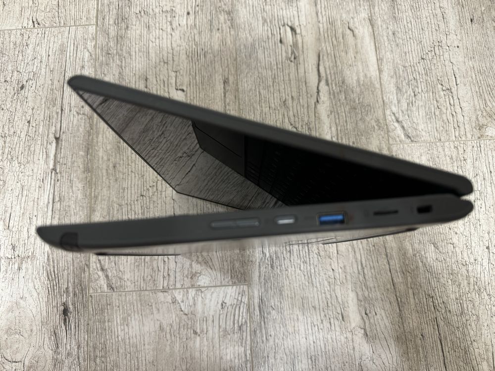 Lenovo 300e 2nd Gen Ноутбук и Планшет 2-in-1 N4100 1.10GHz 4GB 64GB