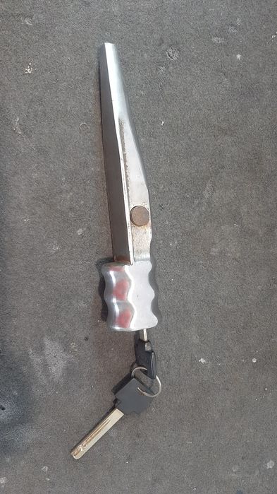 Блокиратор руля.