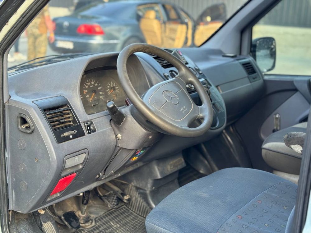 Mercedes Benz Vito