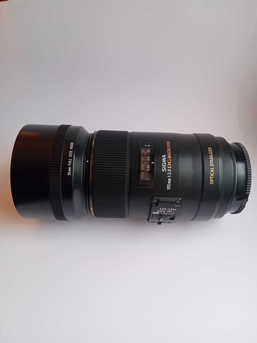 Objectiva Zoom da sigma 105mm f2.8 macro  para Sony A-Mount.