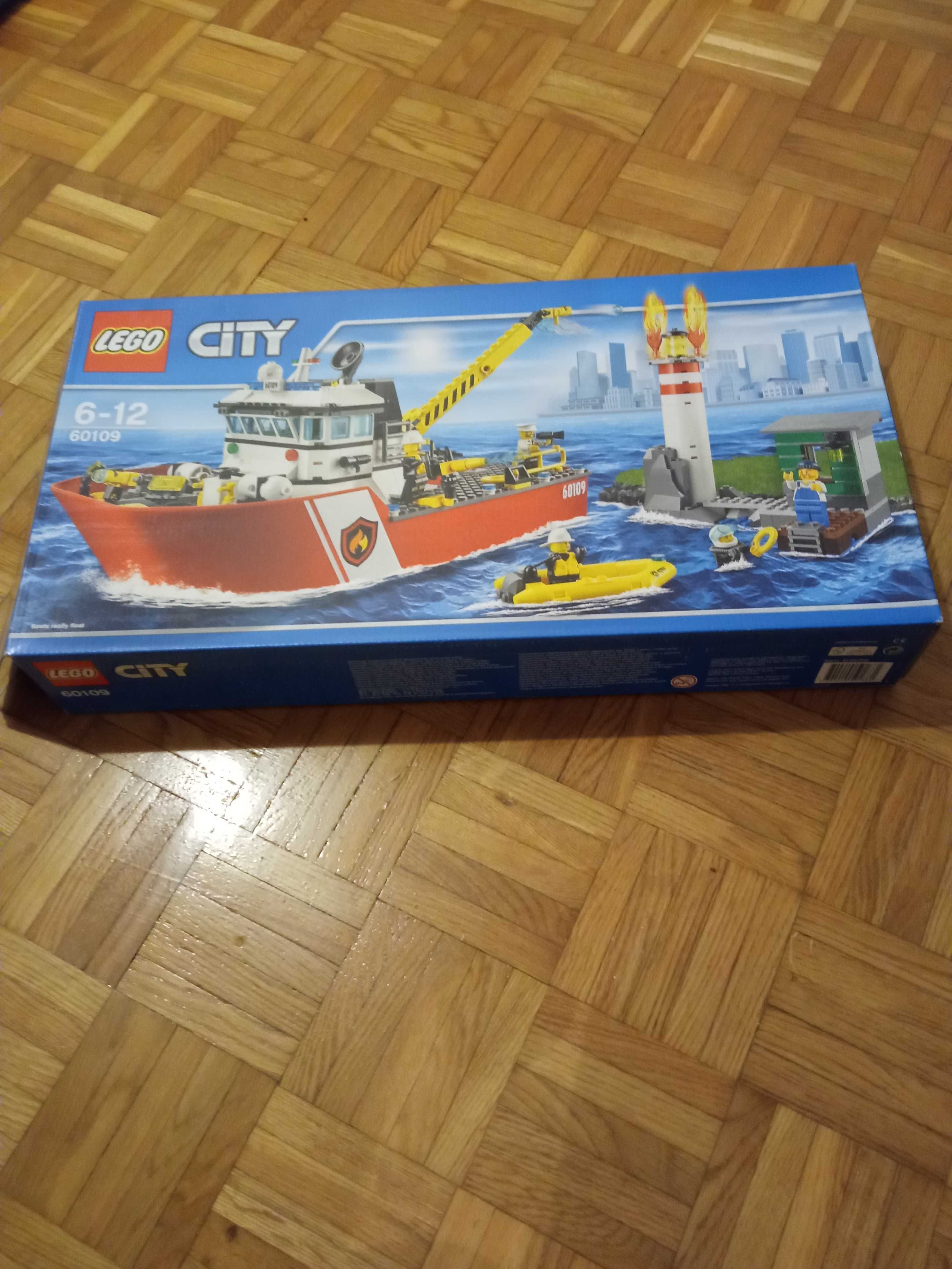 Lego City 60109 Łódź strażacka