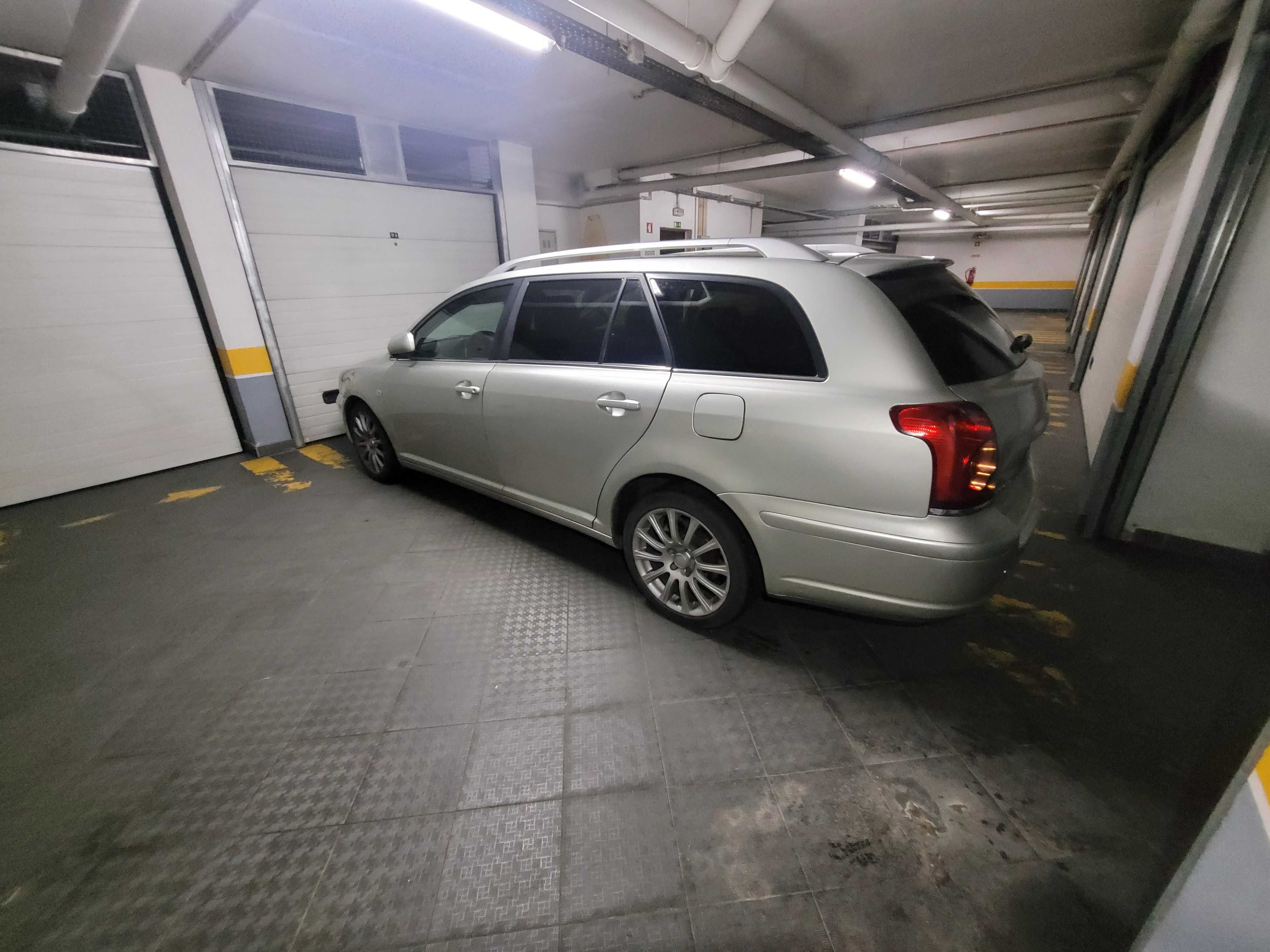 Toyota Avensis SW  2.2 d4d  150CV  selo IUC  ANTIGO