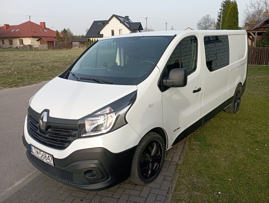 Renault Trafic*2018 Rok*LONG*1.6 diesel*125KM*Brygadowka*6-osobowa