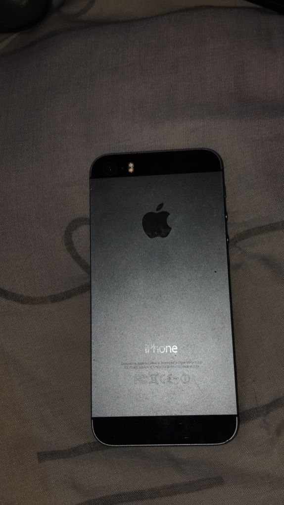 айфон 5s на запчастини