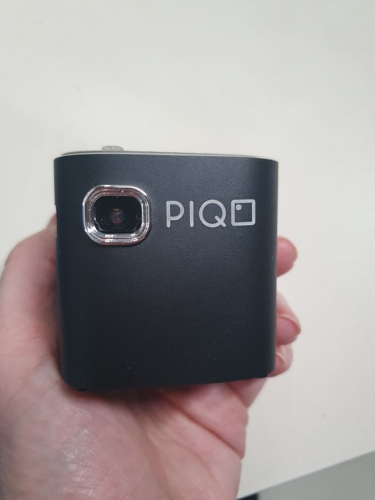 Smart Mini Projektor PIQ