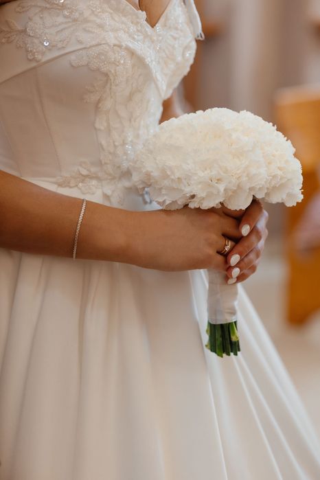 Весільна сукня. У дуже хорошому стані. Одягала один раз)