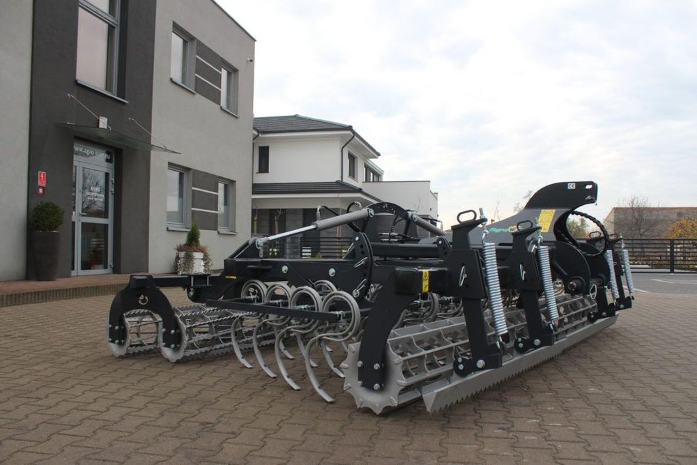 Agro-tom Agregat Uprawowy KMH  Agregat Uprawowy KMH AGRO-TOM