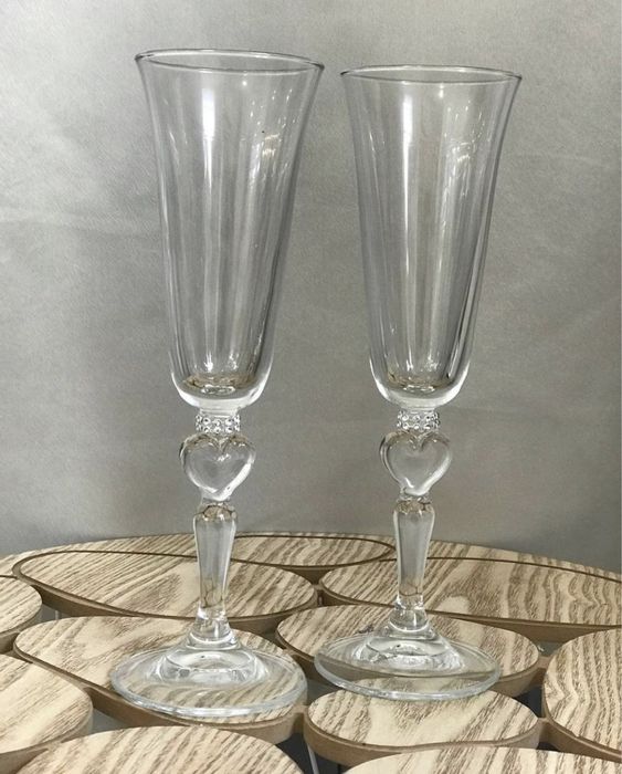 Набір бокалів з сердечком