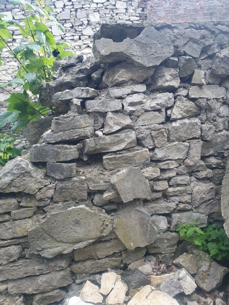 Oddam kamień łupek