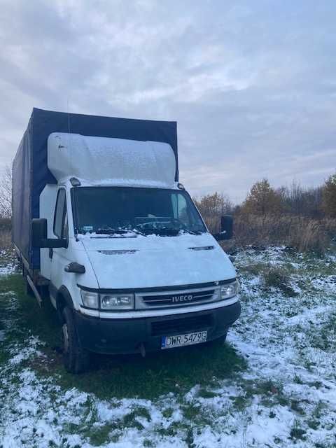 iveco daily 65c17 dostawcze 12 miejsc paletowych z windą