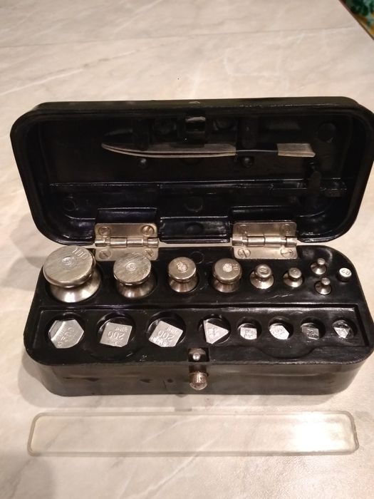 Комплект гирь для аналітичних ваг. Антикваріат. Ваги з важелем