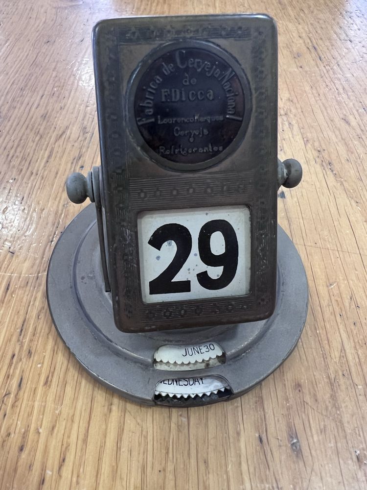 Calendário perpétuo Vintage