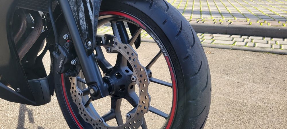 Honda CBR400R Хонда СБР