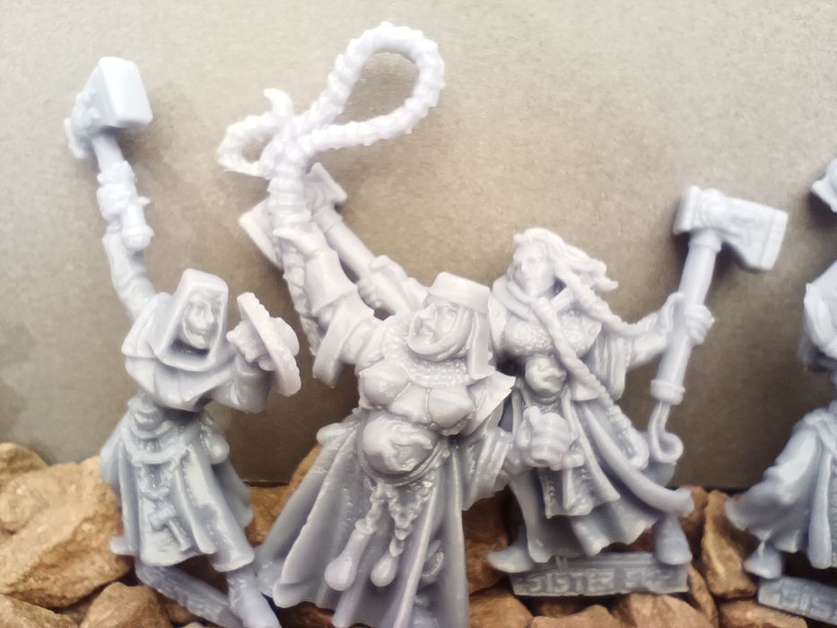 PROMO-25%= 12x Figurki pasujące do gier RPG Warhammer Mordheim Sisters