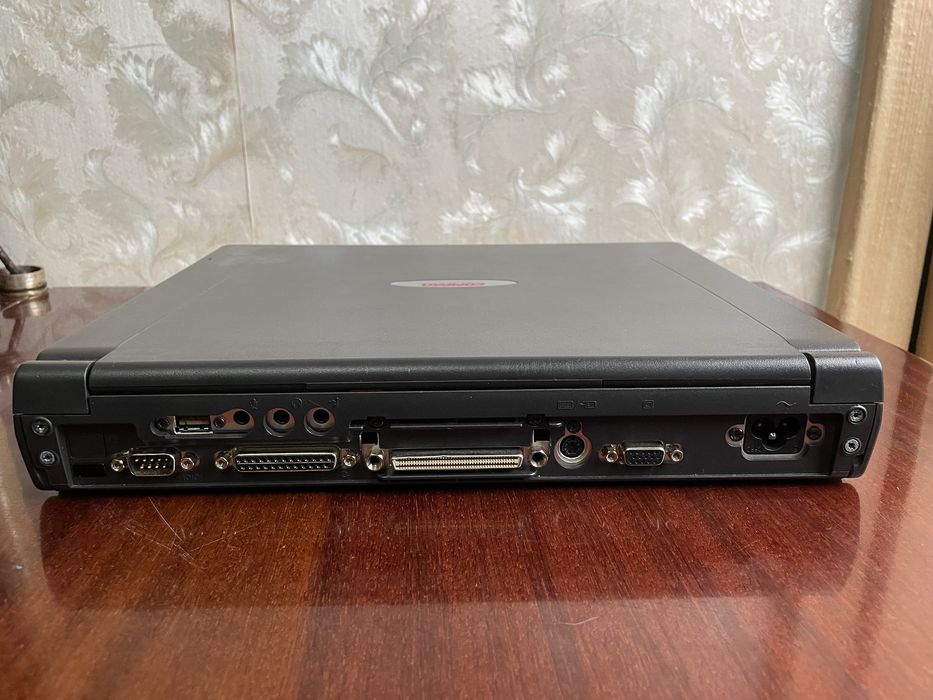 Вінтажний ноутбук Compaq Armada 7800 Windows 98 Pentium 2  96 MB OЗУ