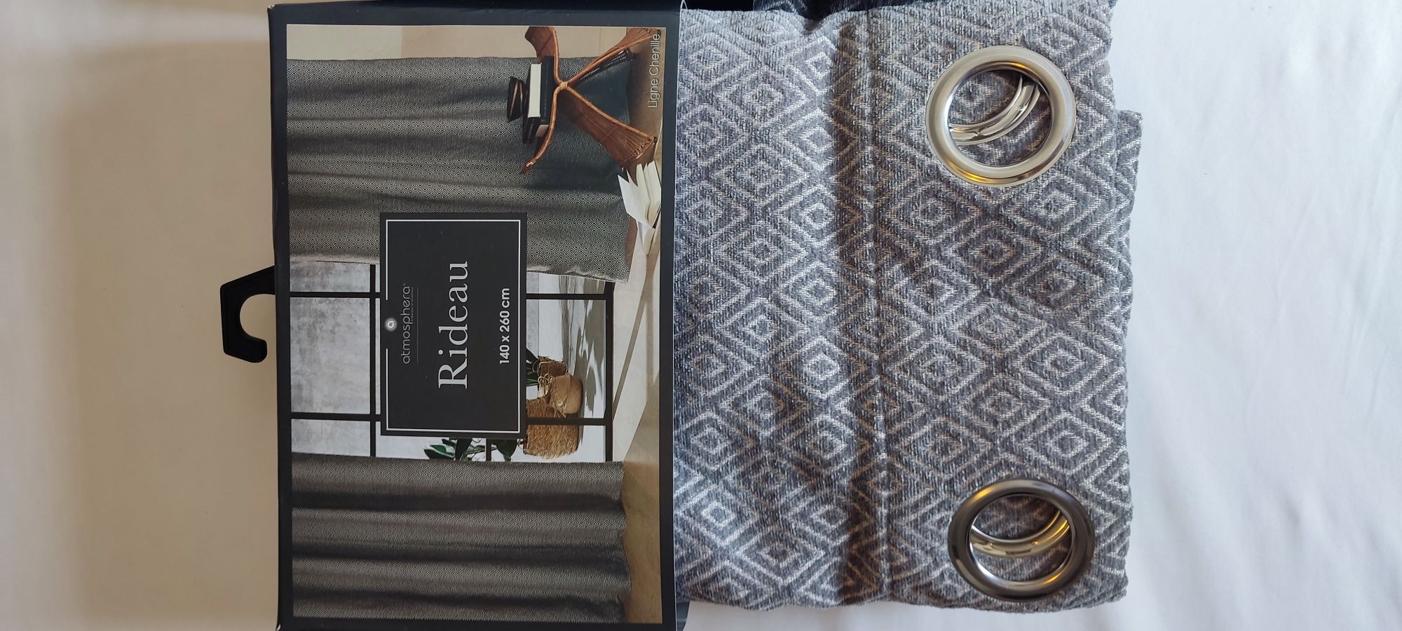 Cortinas novas, nunca usadas