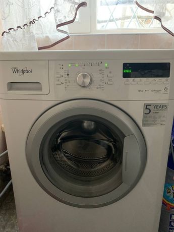ПРОДАМ стиральную машину автомат Whirlpool