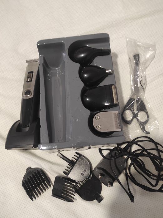 Máquina de barbear e cortar cabelo