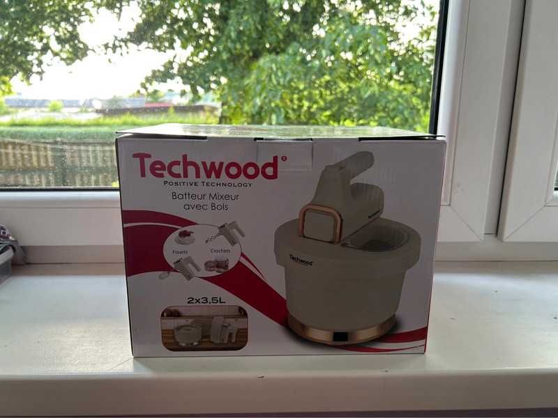 Techwood TMB-340 Mikser Kuchenny z 2 Misami 3,5L, 500W, Trzepaczka