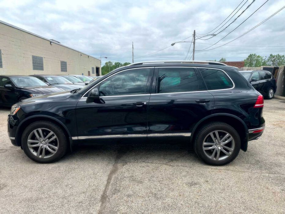 Volkswagen Touareg VR6 Lux      2016