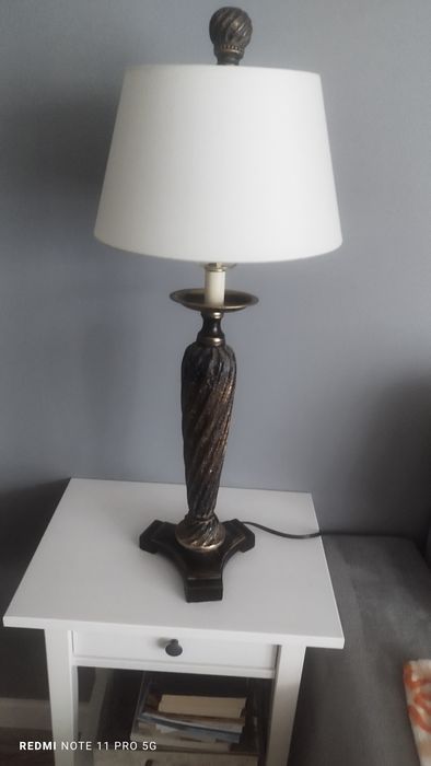 Używana lampka nocna