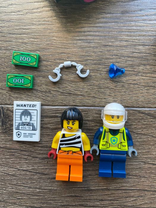 Lego City 60415 Police Car and Muscle Car Chase pościg