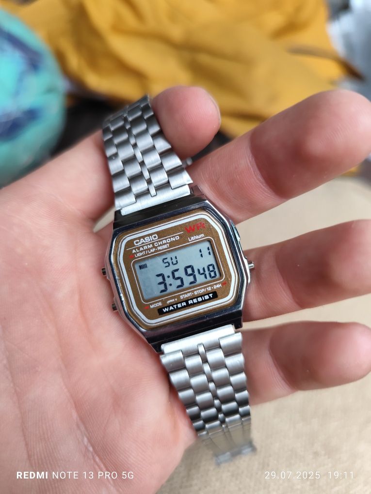 Zegarek męski casio pomarańczowy cyfrowy