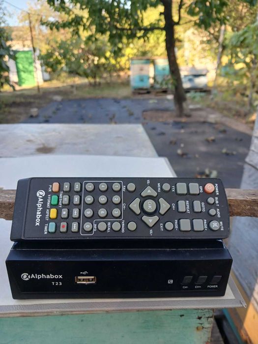 Продам ТВ Тюнер ALphabox T23