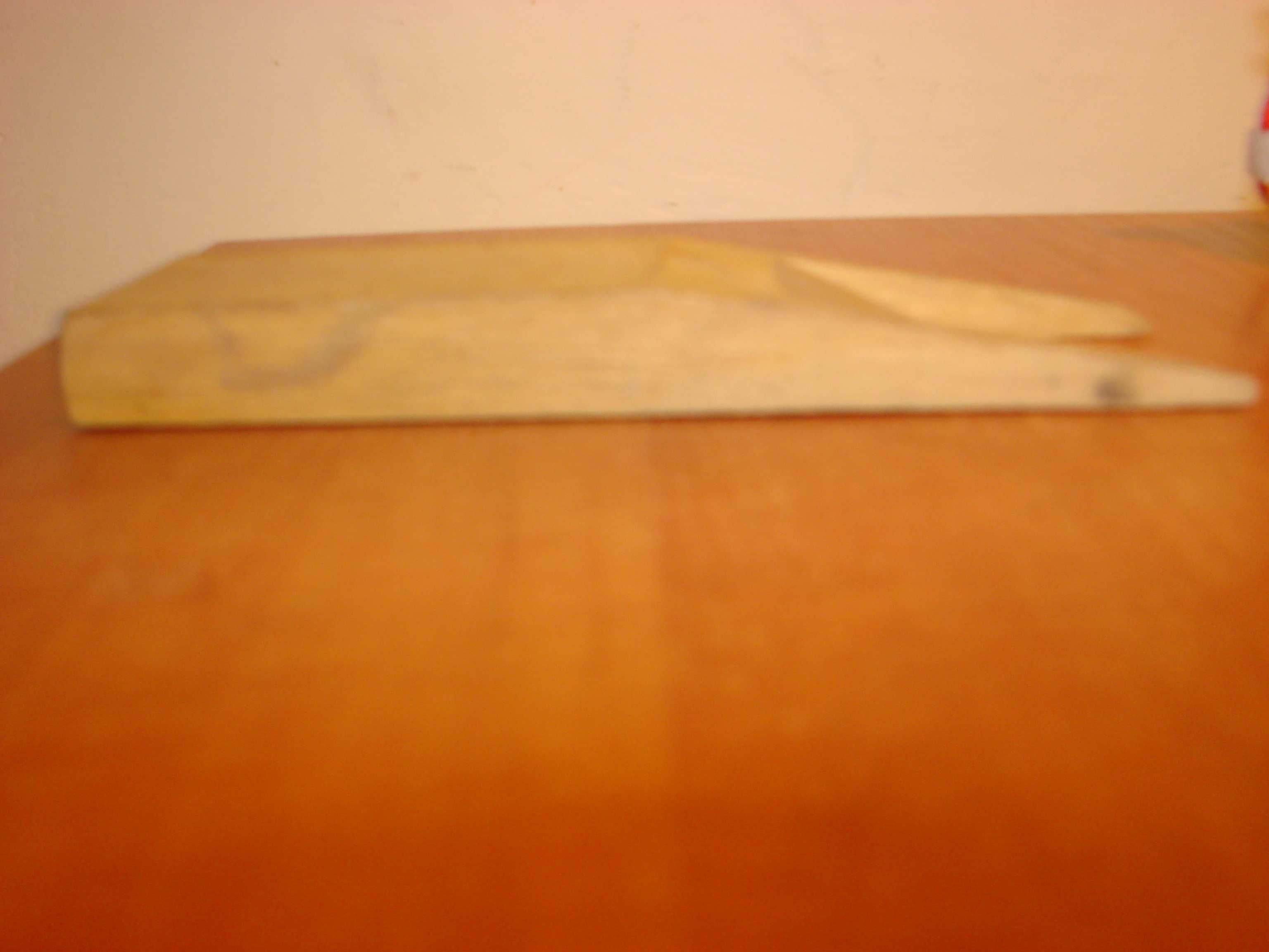 drewniany klin struga