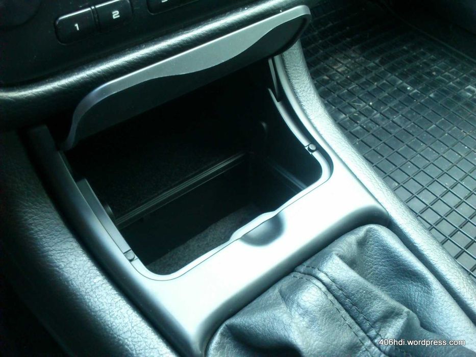 Peugeot 406 schowek konsoli centralnej w miejsce popielniczki