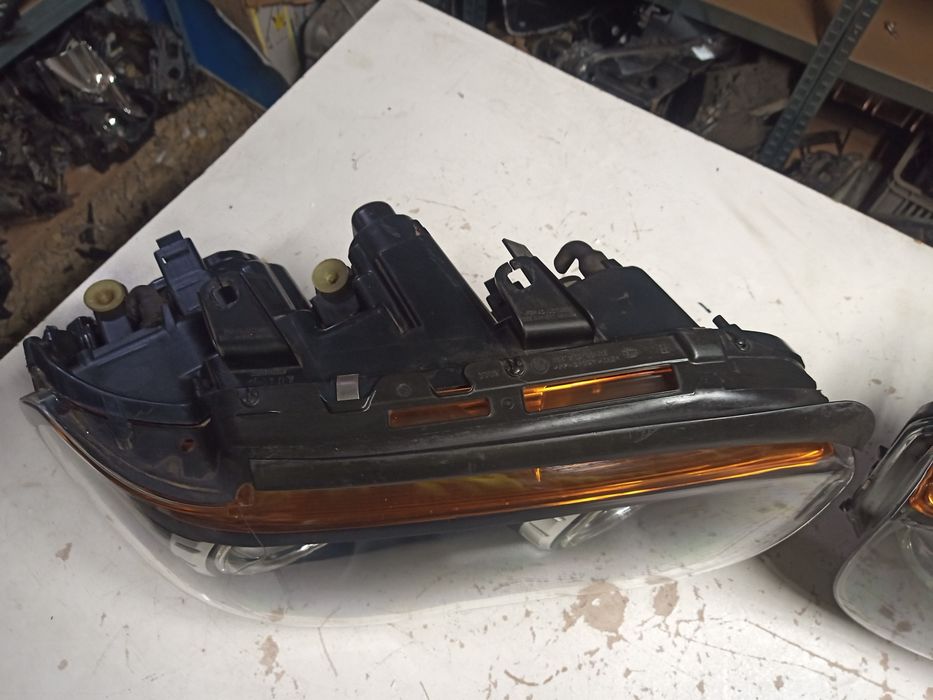 Komplet lamp BMW E65 przed liftem Xenon Europa