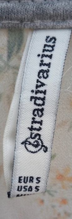 Casaco meia estação, tamanho S da Stradivarius 5€