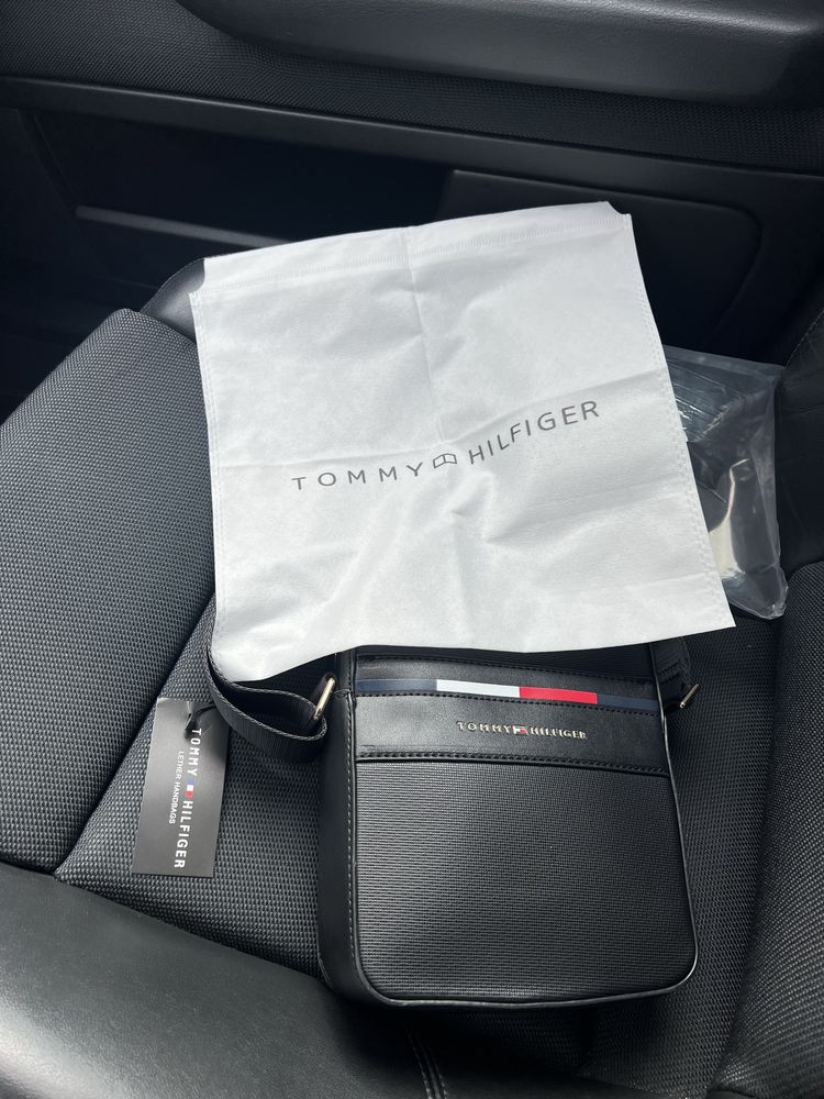 сумка tommy hilfiger / чоловіча сумка месенджер через плече