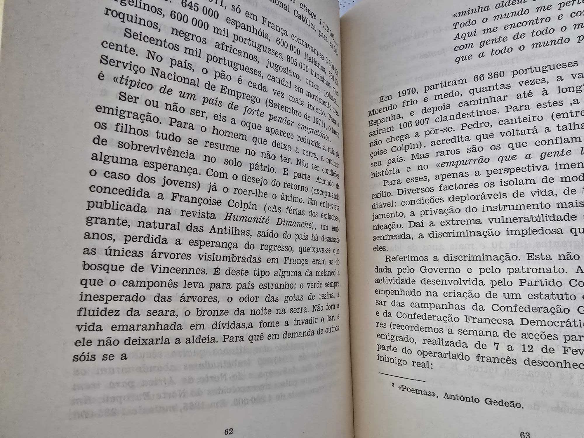 Livro Mulheres De Um Tempo Ainda Presente - Helena Neves