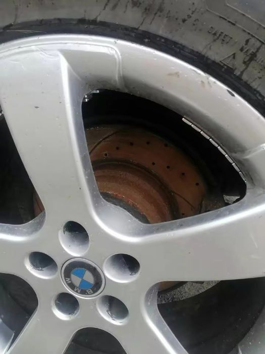 В продажі бмв х5е53