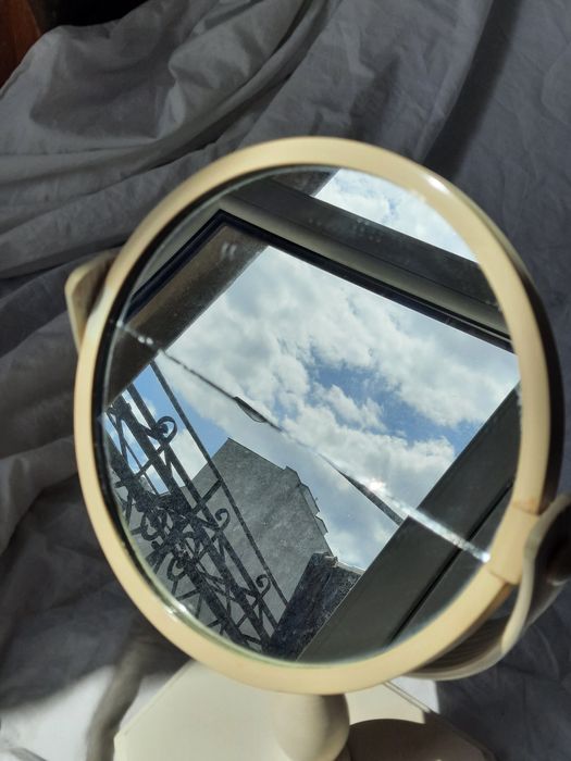 Lustro stojące vintage drewno okrągłe retro unikat białe toaletka